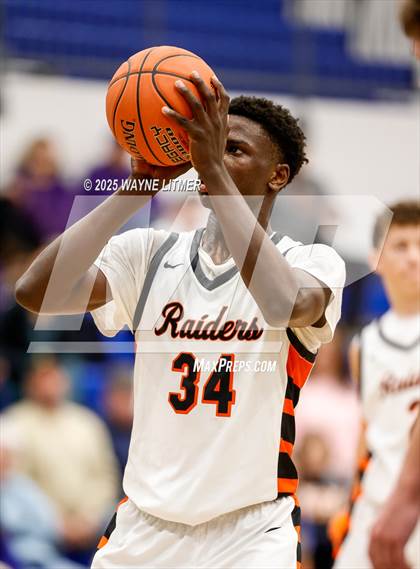 Thumbnail 1 in Elder vs Ryle photogallery.