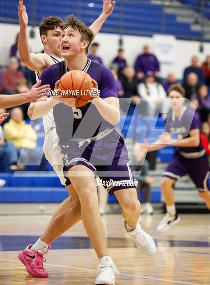 Thumbnail 3 in Elder vs Ryle photogallery.