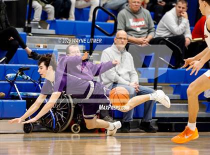 Thumbnail 1 in Elder vs Ryle photogallery.