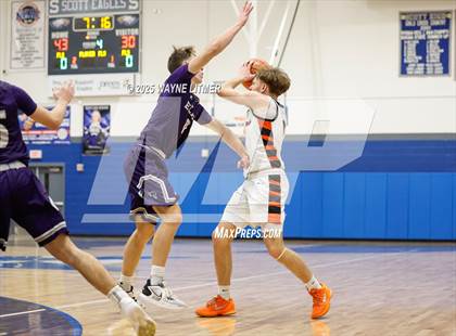 Thumbnail 3 in Elder vs Ryle photogallery.
