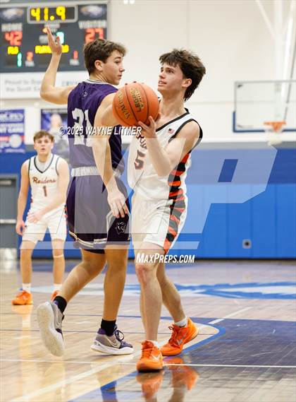 Thumbnail 1 in Elder vs Ryle photogallery.