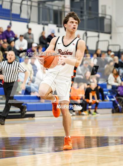 Thumbnail 3 in Elder vs Ryle photogallery.