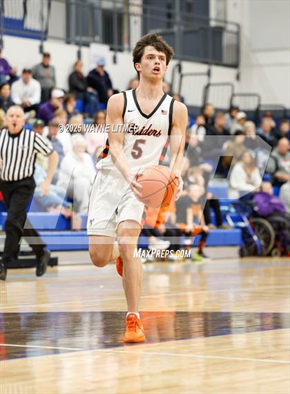 Thumbnail 3 in Elder vs Ryle photogallery.