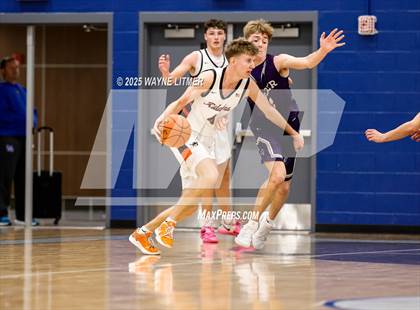 Thumbnail 2 in Elder vs Ryle photogallery.