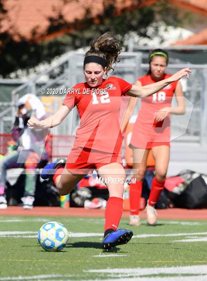 Thumbnail 2 in Menlo School vs. Burlingame (CIF CCS D3 Final) photogallery.