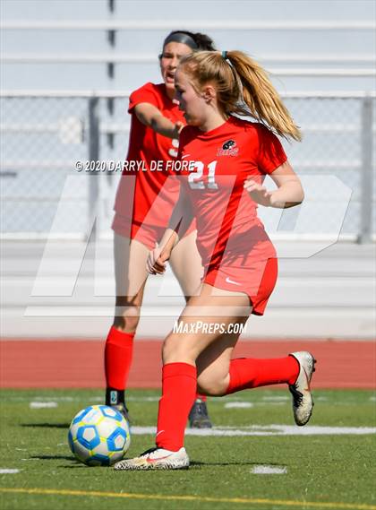 Thumbnail 3 in Menlo School vs. Burlingame (CIF CCS D3 Final) photogallery.