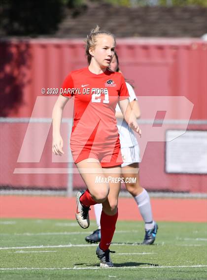 Thumbnail 2 in Menlo School vs. Burlingame (CIF CCS D3 Final) photogallery.