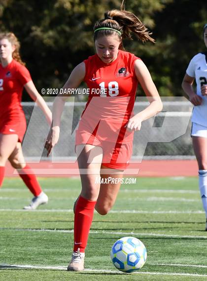 Thumbnail 2 in Menlo School vs. Burlingame (CIF CCS D3 Final) photogallery.