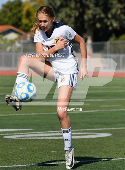 Thumbnail 1 in Menlo School vs. Burlingame (CIF CCS D3 Final) photogallery.
