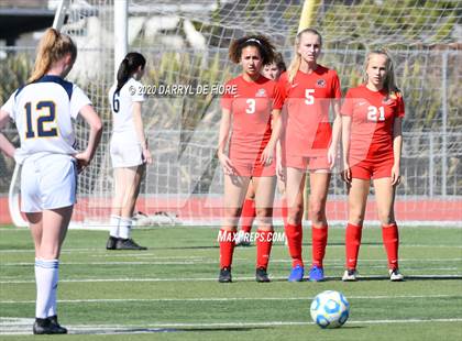 Thumbnail 2 in Menlo School vs. Burlingame (CIF CCS D3 Final) photogallery.
