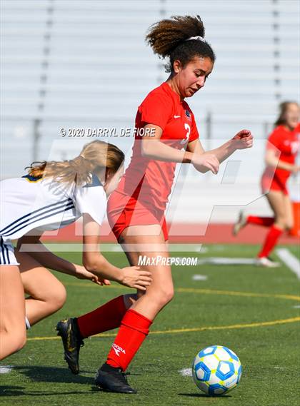 Thumbnail 1 in Menlo School vs. Burlingame (CIF CCS D3 Final) photogallery.