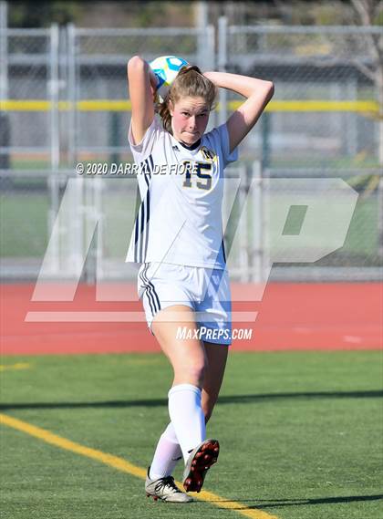 Thumbnail 1 in Menlo School vs. Burlingame (CIF CCS D3 Final) photogallery.