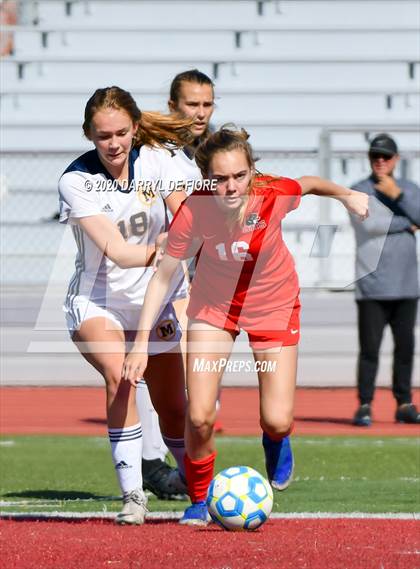 Thumbnail 2 in Menlo School vs. Burlingame (CIF CCS D3 Final) photogallery.
