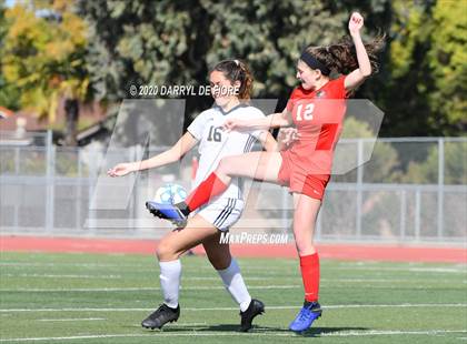 Thumbnail 1 in Menlo School vs. Burlingame (CIF CCS D3 Final) photogallery.