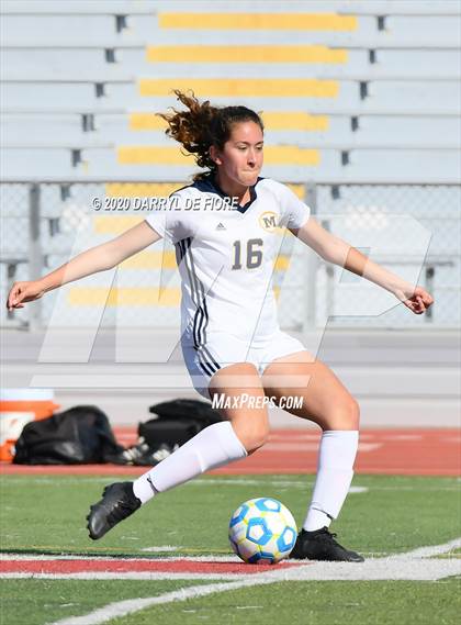 Thumbnail 3 in Menlo School vs. Burlingame (CIF CCS D3 Final) photogallery.