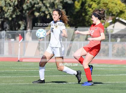 Thumbnail 2 in Menlo School vs. Burlingame (CIF CCS D3 Final) photogallery.