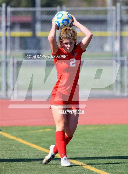 Thumbnail 2 in Menlo School vs. Burlingame (CIF CCS D3 Final) photogallery.