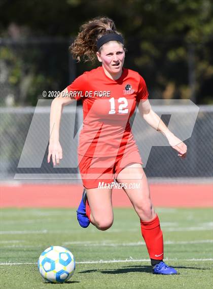 Thumbnail 3 in Menlo School vs. Burlingame (CIF CCS D3 Final) photogallery.