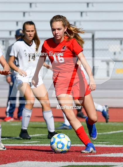 Thumbnail 1 in Menlo School vs. Burlingame (CIF CCS D3 Final) photogallery.