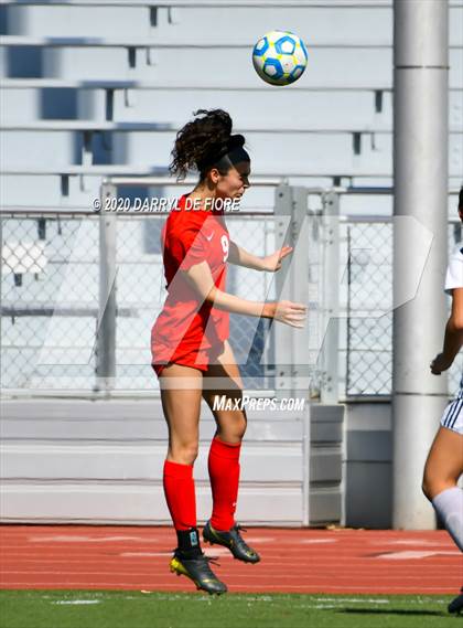 Thumbnail 3 in Menlo School vs. Burlingame (CIF CCS D3 Final) photogallery.