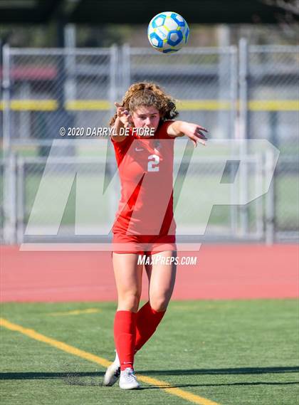 Thumbnail 3 in Menlo School vs. Burlingame (CIF CCS D3 Final) photogallery.