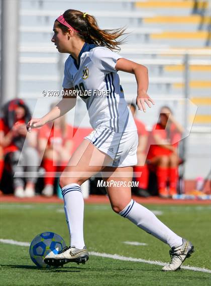 Thumbnail 2 in Menlo School vs. Burlingame (CIF CCS D3 Final) photogallery.