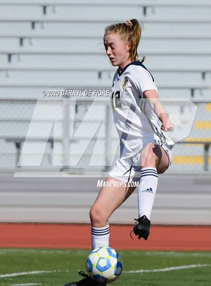 Thumbnail 3 in Menlo School vs. Burlingame (CIF CCS D3 Final) photogallery.