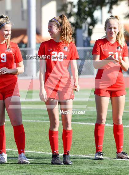 Thumbnail 2 in Menlo School vs. Burlingame (CIF CCS D3 Final) photogallery.