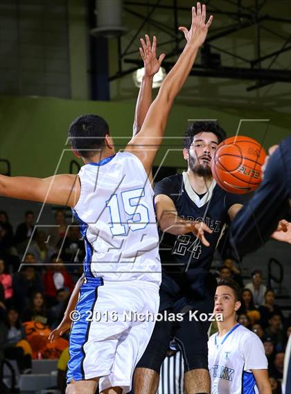 Thumbnail 2 in Marquez vs. Maywood (CIF LA City Section D4 Final) photogallery.
