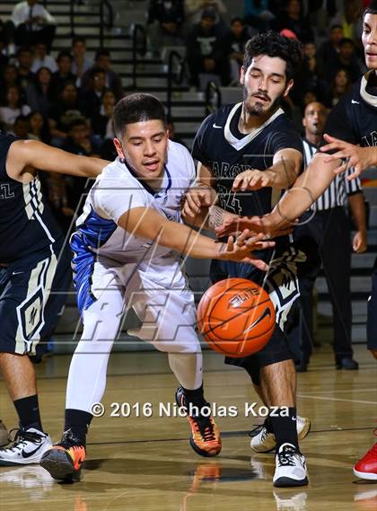 Thumbnail 3 in Marquez vs. Maywood (CIF LA City Section D4 Final) photogallery.