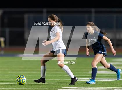 Thumbnail 2 in Oak Ridge @ Vista del Lago photogallery.