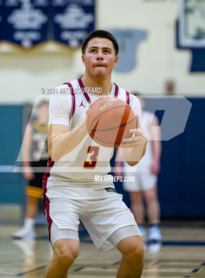 Thumbnail 2 in San Luis Obispo vs Liberty (Santa Barbara Holiday Classic) photogallery.