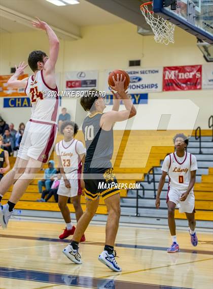 Thumbnail 3 in San Luis Obispo vs Liberty (Santa Barbara Holiday Classic) photogallery.