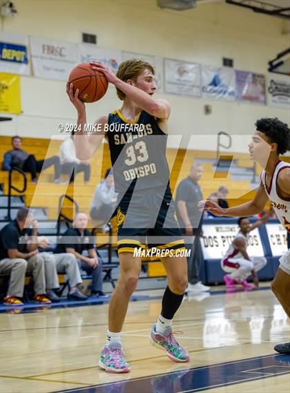 Thumbnail 2 in San Luis Obispo vs Liberty (Santa Barbara Holiday Classic) photogallery.