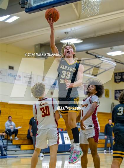 Thumbnail 2 in San Luis Obispo vs Liberty (Santa Barbara Holiday Classic) photogallery.