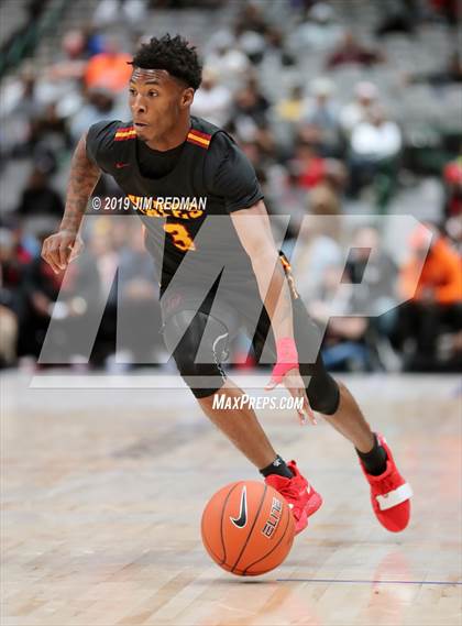 Thumbnail 2 in Montverde Academy vs. Yates (Thanksgiving Hoopfest) photogallery.