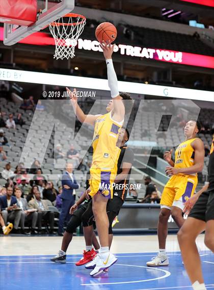 Thumbnail 3 in Montverde Academy vs. Yates (Thanksgiving Hoopfest) photogallery.