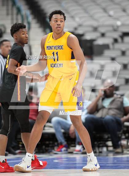 Thumbnail 1 in Montverde Academy vs. Yates (Thanksgiving Hoopfest) photogallery.