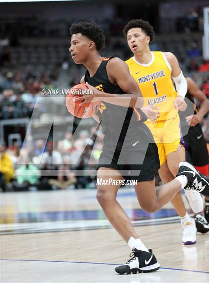 Thumbnail 2 in Montverde Academy vs. Yates (Thanksgiving Hoopfest) photogallery.