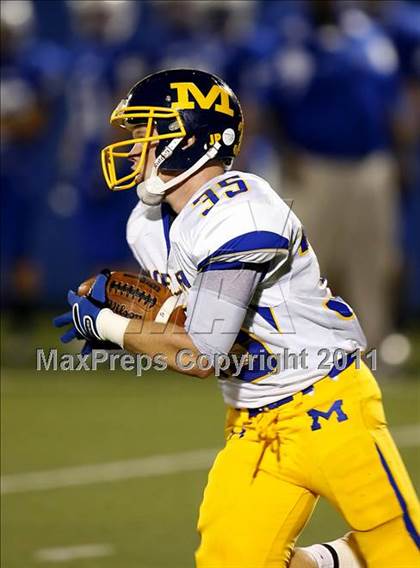 Thumbnail 3 in Archbishop Moeller @ St. Xavier photogallery.