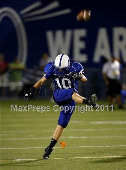 Thumbnail 1 in Archbishop Moeller @ St. Xavier photogallery.