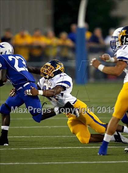 Thumbnail 1 in Archbishop Moeller @ St. Xavier photogallery.
