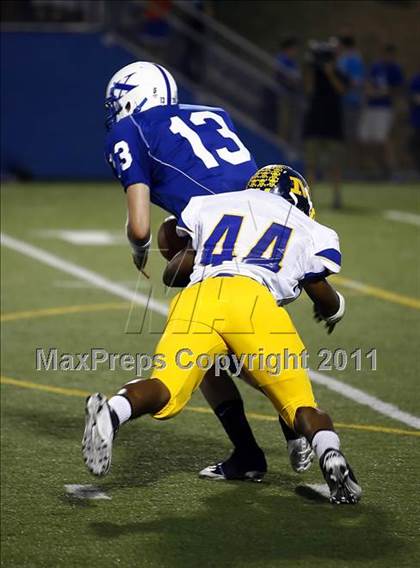 Thumbnail 3 in Archbishop Moeller @ St. Xavier photogallery.