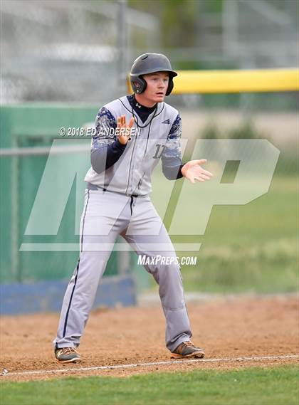 Thumbnail 2 in Yerington vs. Lake Mead Academy (NIAA 2A Semifinals) photogallery.