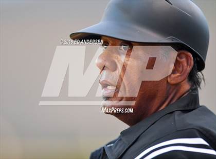 Thumbnail 2 in Yerington vs. Lake Mead Academy (NIAA 2A Semifinals) photogallery.