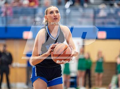 Thumbnail 3 in Hamilton Southeastern vs. Valparaiso (IHSAA 4A Frankfort Semi-State) photogallery.