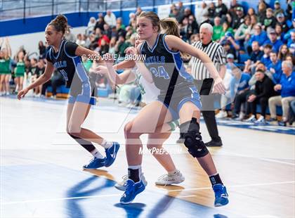 Thumbnail 1 in Hamilton Southeastern vs. Valparaiso (IHSAA 4A Frankfort Semi-State) photogallery.