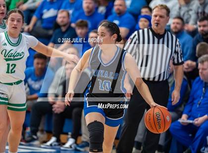 Thumbnail 1 in Hamilton Southeastern vs. Valparaiso (IHSAA 4A Frankfort Semi-State) photogallery.