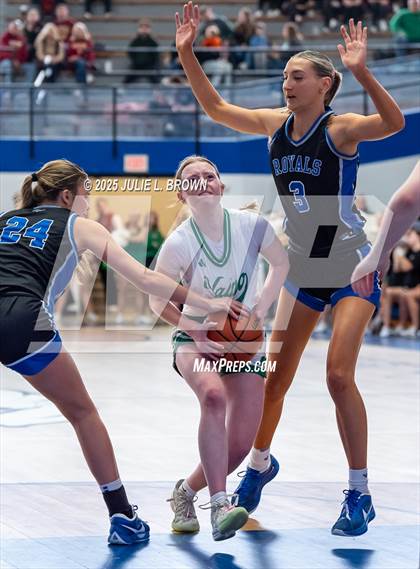 Thumbnail 3 in Hamilton Southeastern vs. Valparaiso (IHSAA 4A Frankfort Semi-State) photogallery.