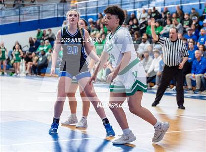 Thumbnail 3 in Hamilton Southeastern vs. Valparaiso (IHSAA 4A Frankfort Semi-State) photogallery.